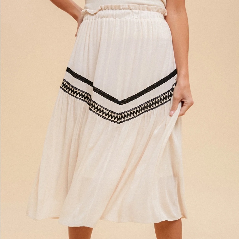 Hem & Thread Cream Skirt
